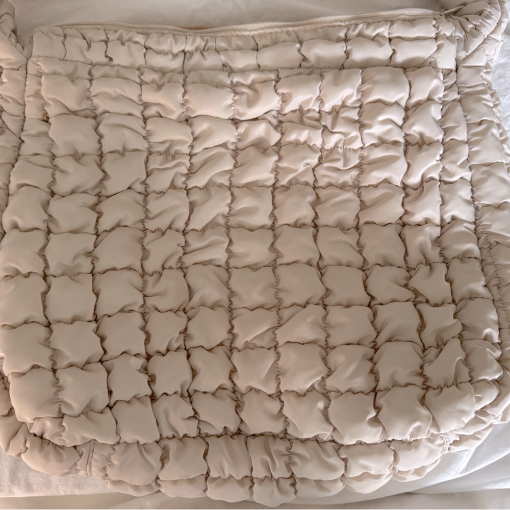 Wild Fable Cream Puffy Bag